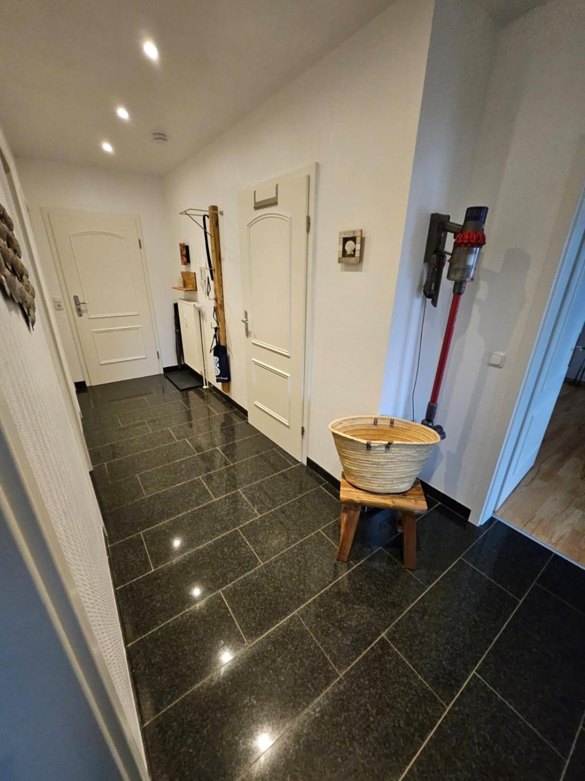 Apartment Strandallee 150a